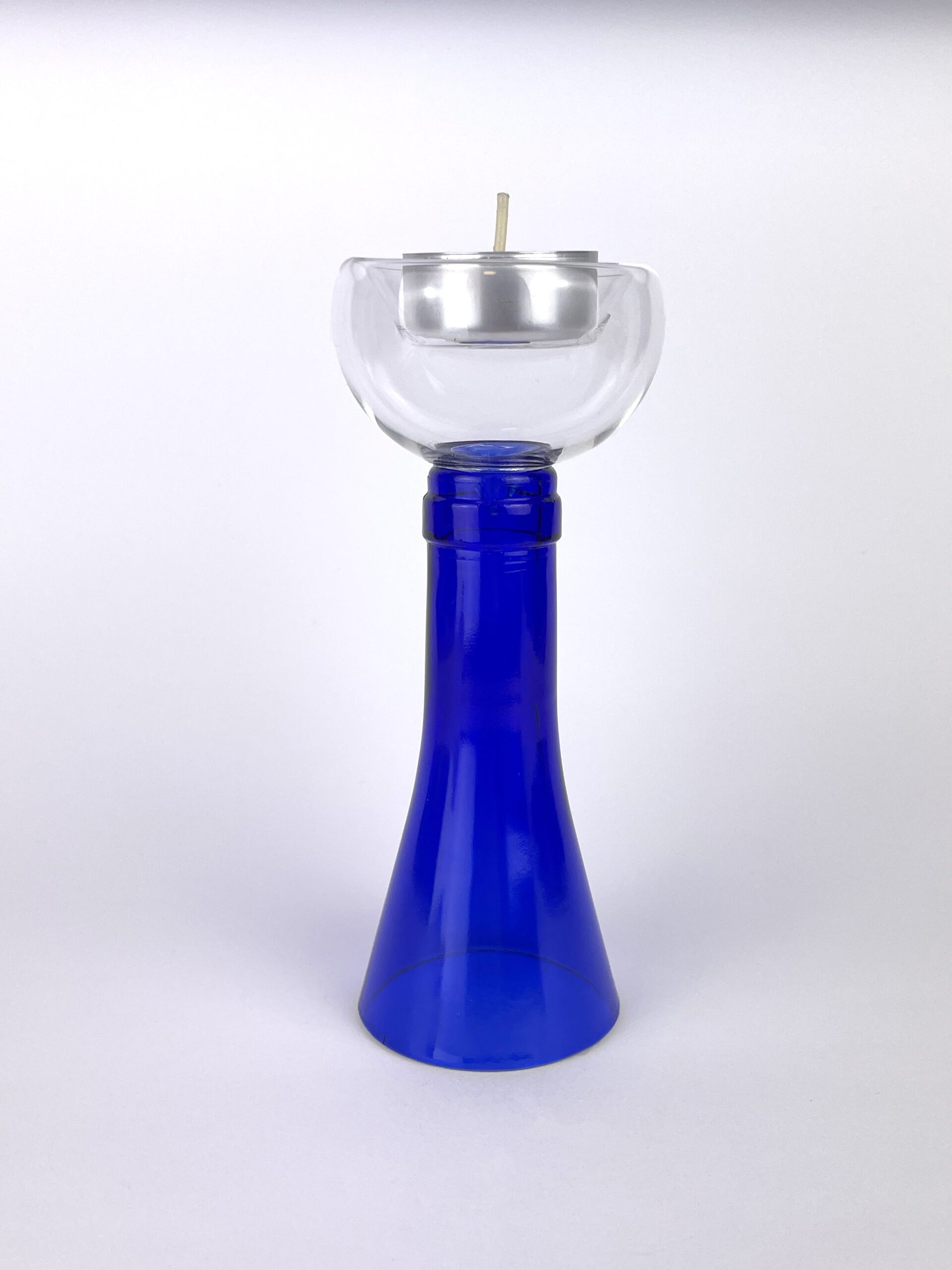 szklany niebieski świecznik