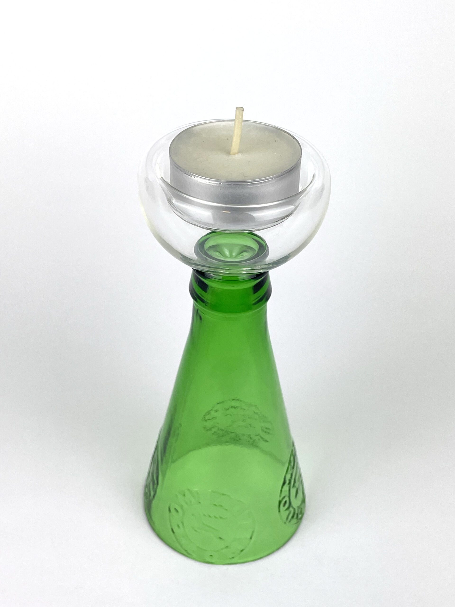 zielony szklany świecznik