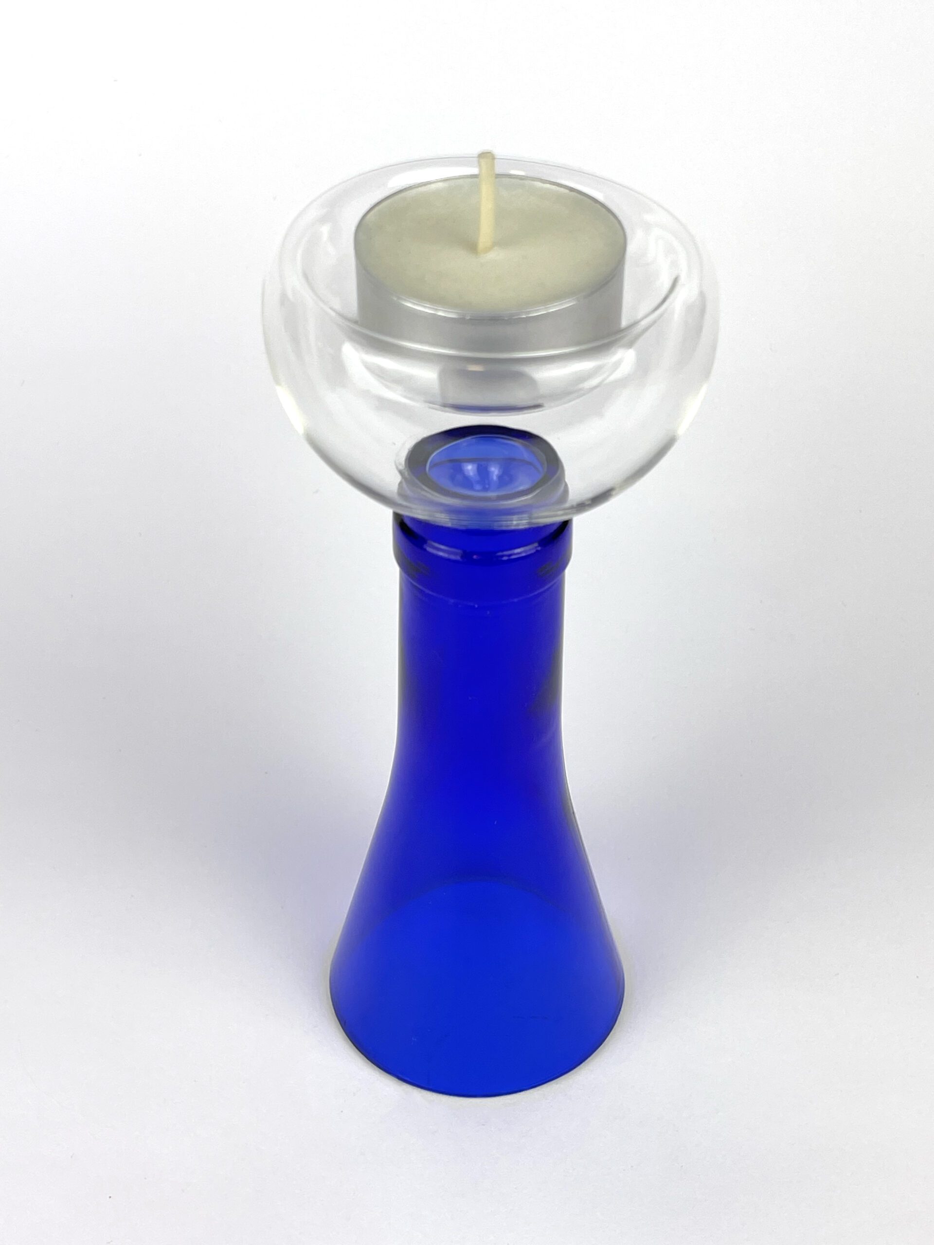 szklany niebieski świecznik