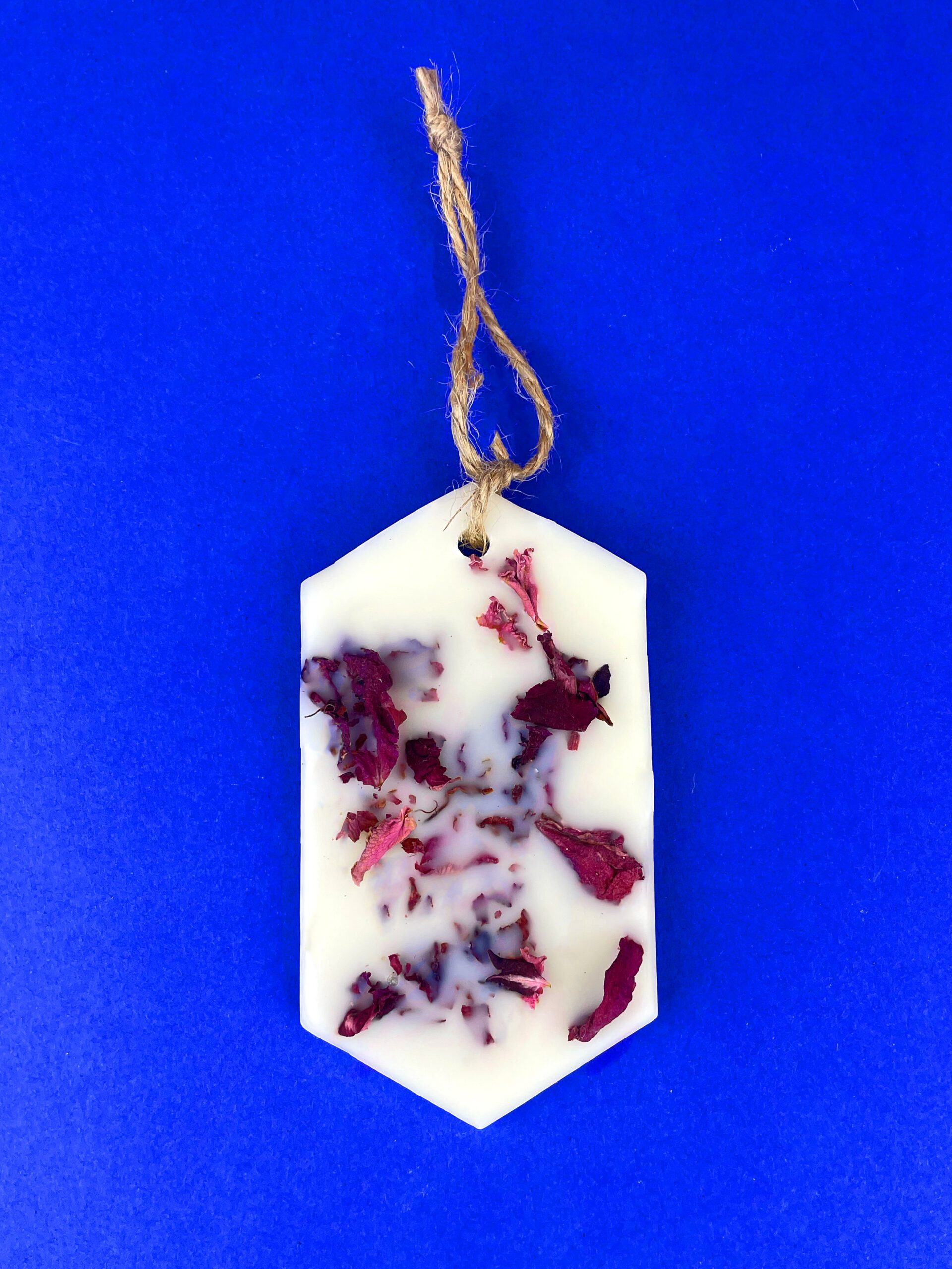 różana zawieszka do szafy