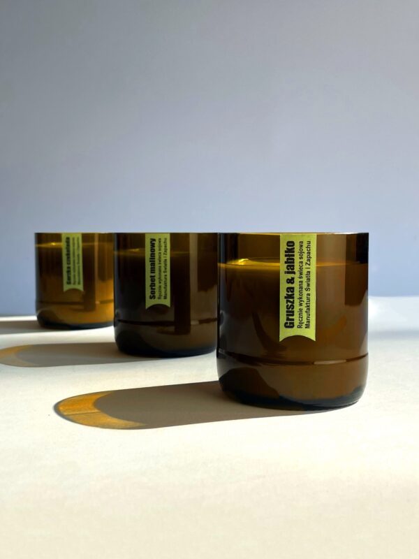 Świeca w brązowej butelce - 150 g - wybierz zapach