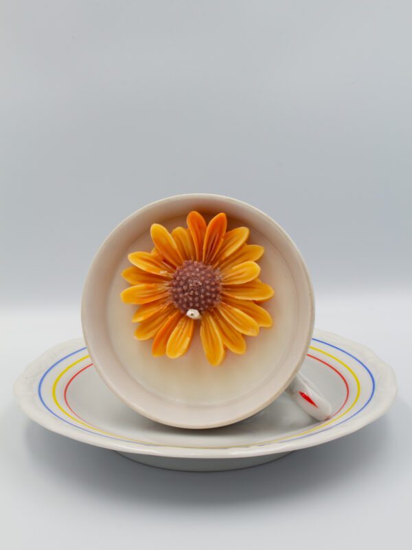 gruszka jabłko świeca w filiżance